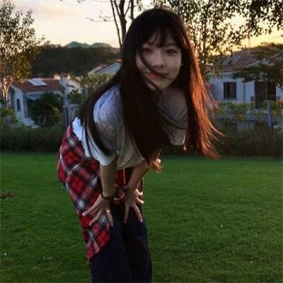 水中的女人